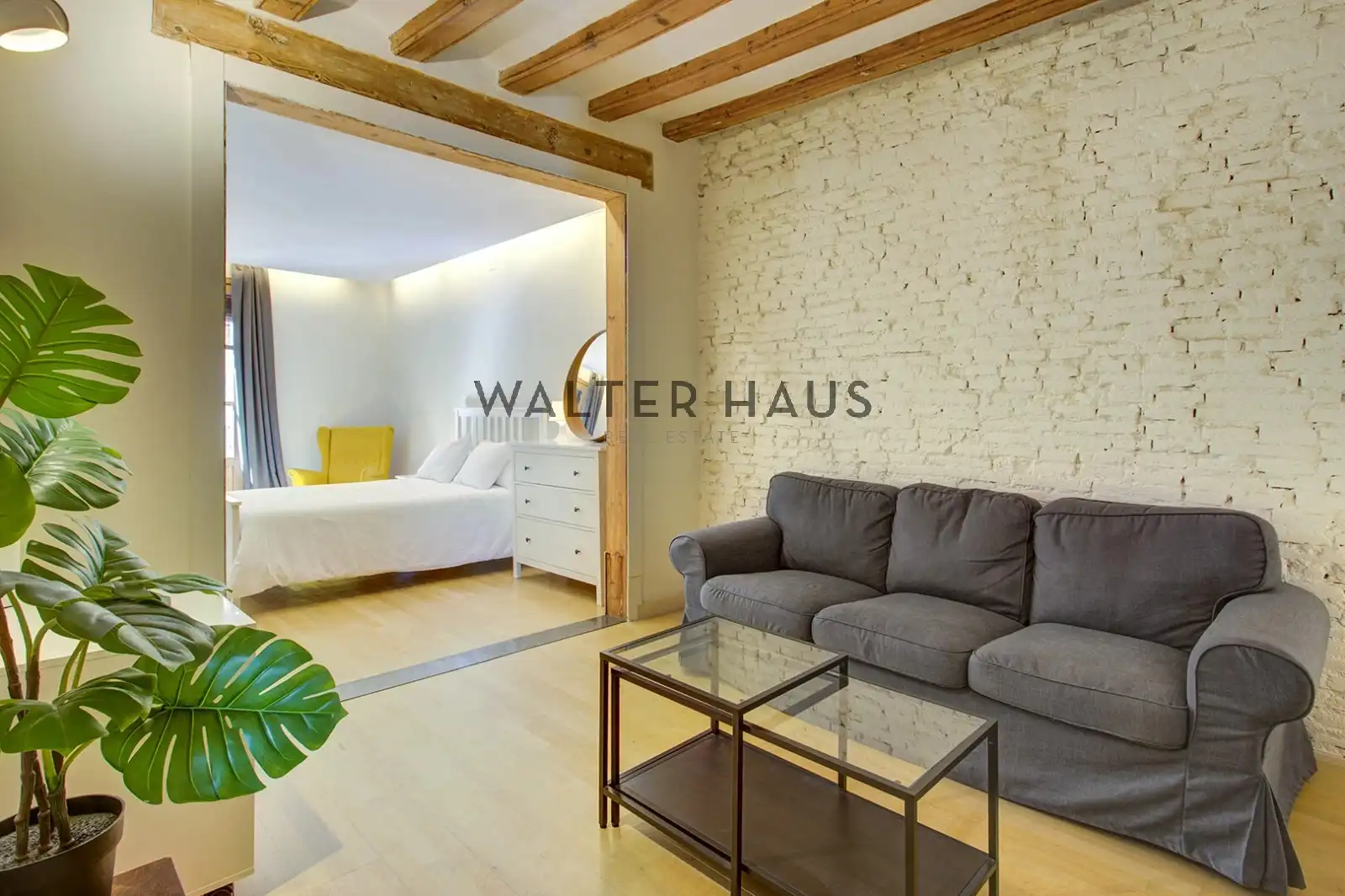 Sala de estar de Piso en venta en Barcelona con Aire acondicionado, Calefacción y Amueblado