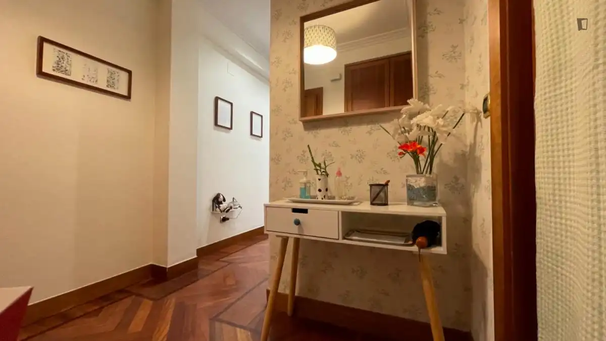 Room in Sabino Arana - Jesuitas