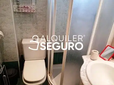 Bathroom of Flat for rent in Vitoria - Gasteiz  with Heating, Terrace and Storage room