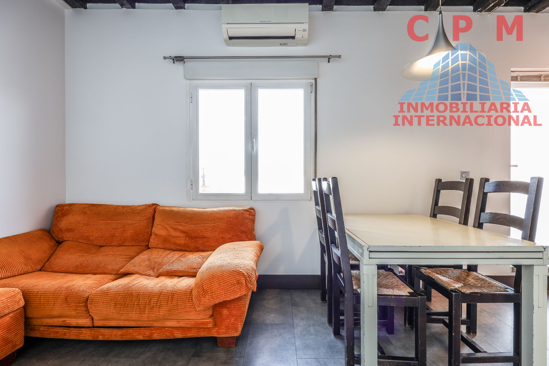 Living room of Attic for rent in  Madrid Capital  with Air Conditioner, Heating and Parquet flooring