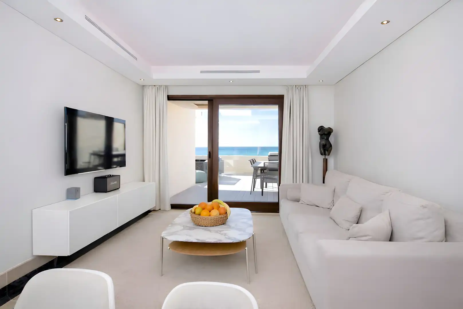Sala de estar de Ático en venta en Estepona con Aire acondicionado, Terraza y Trastero