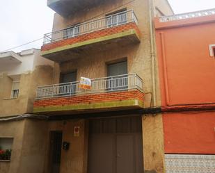 Vista exterior de Casa o xalet en venda en Anna amb Terrassa i Balcó