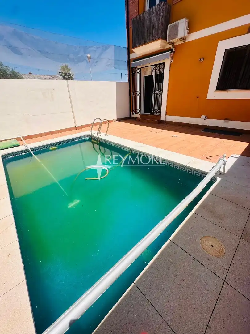 Piscina de Casa o chalet en venta en Córdoba con Aire acondicionado, Calefacción y Terraza