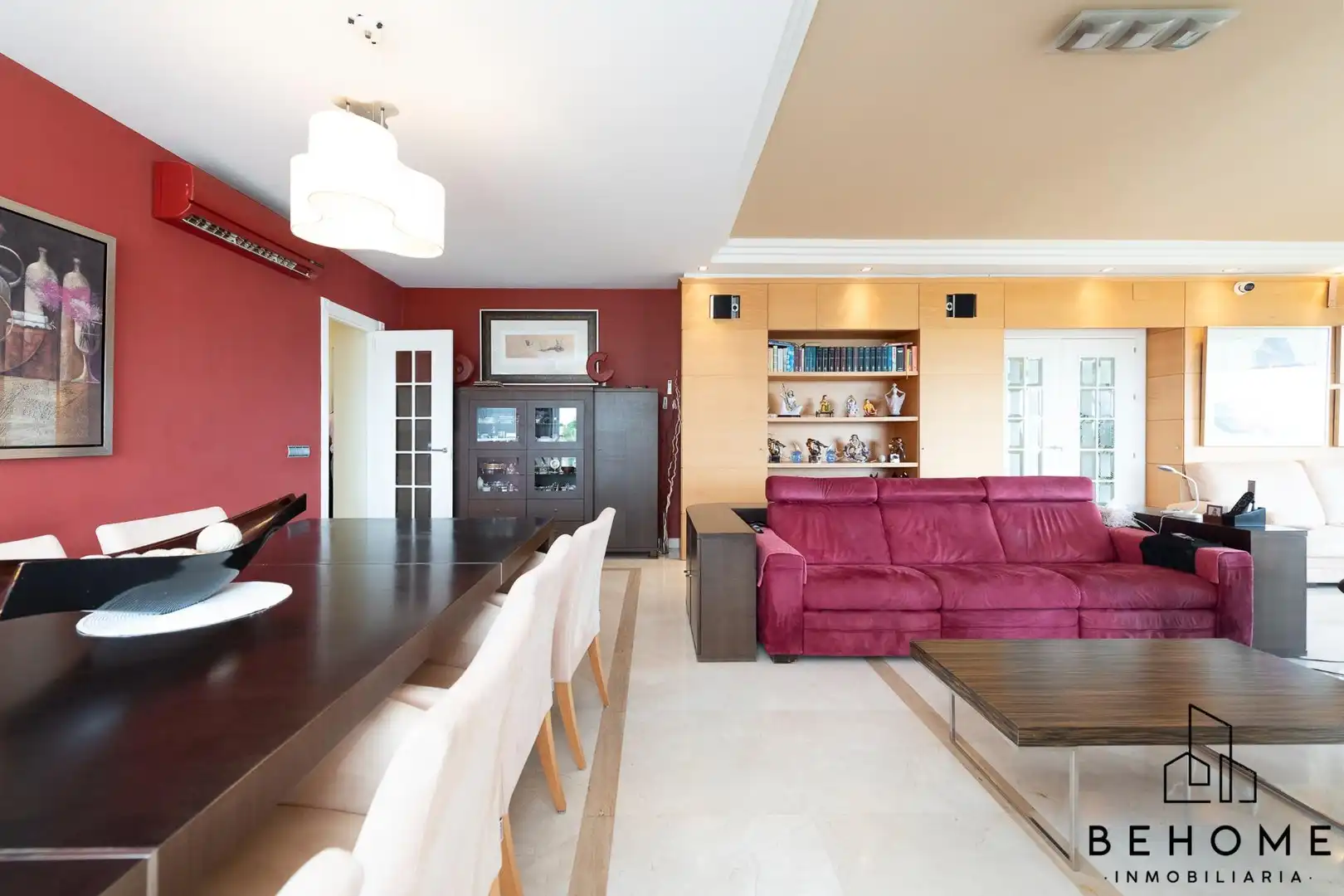 Sala d'estar de Casa o xalet en venda en Alhaurín de la Torre amb Aire condicionat, Jardí privat i Terrassa