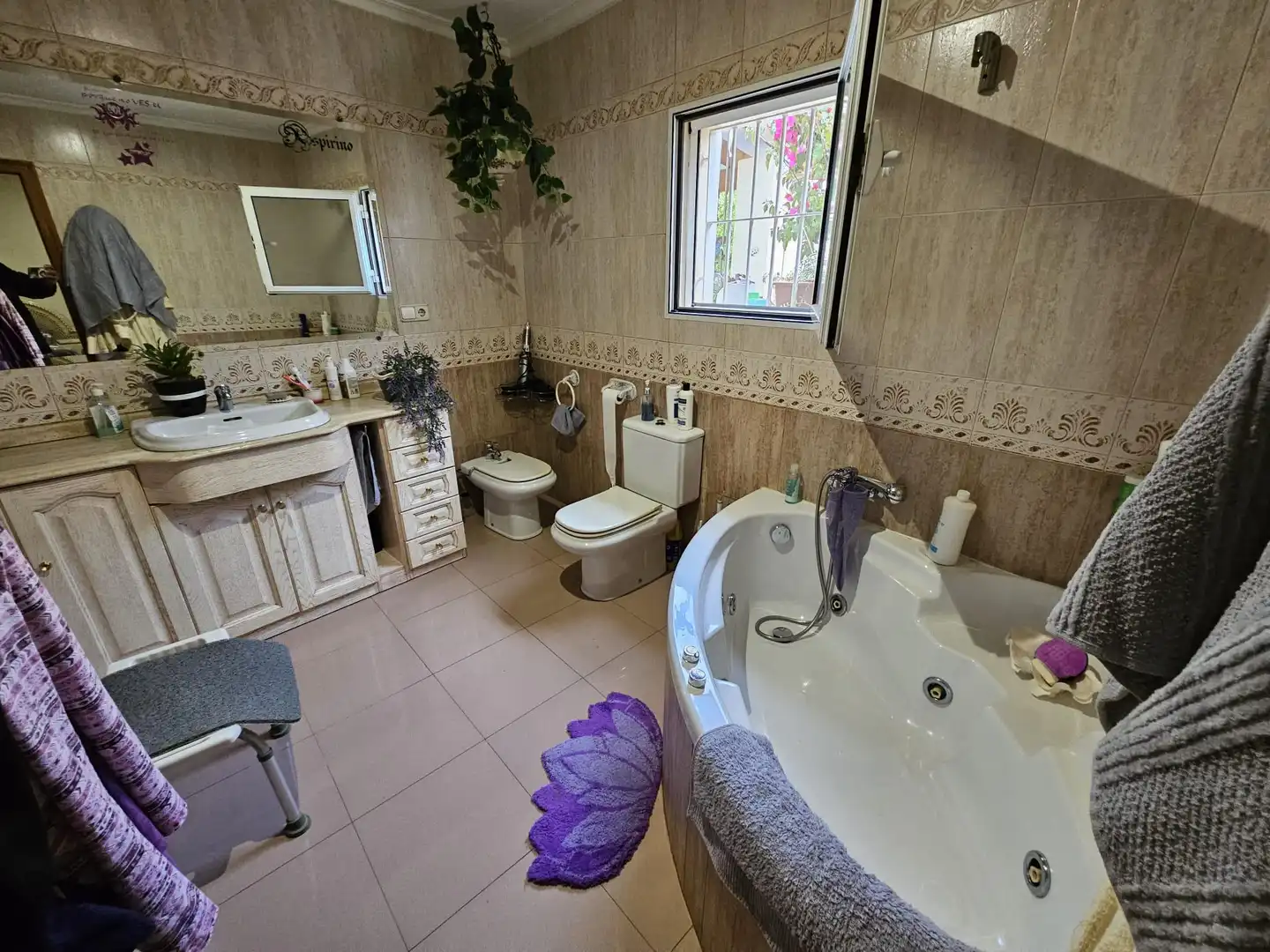 Casa adosada en venta en El Pinós / Pinoso