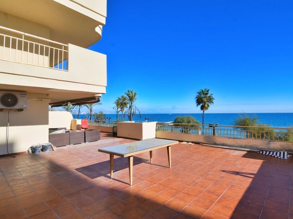 Terrace of Flat for sale in Fuengirola  with Air Conditioner, Private garden and Terrace