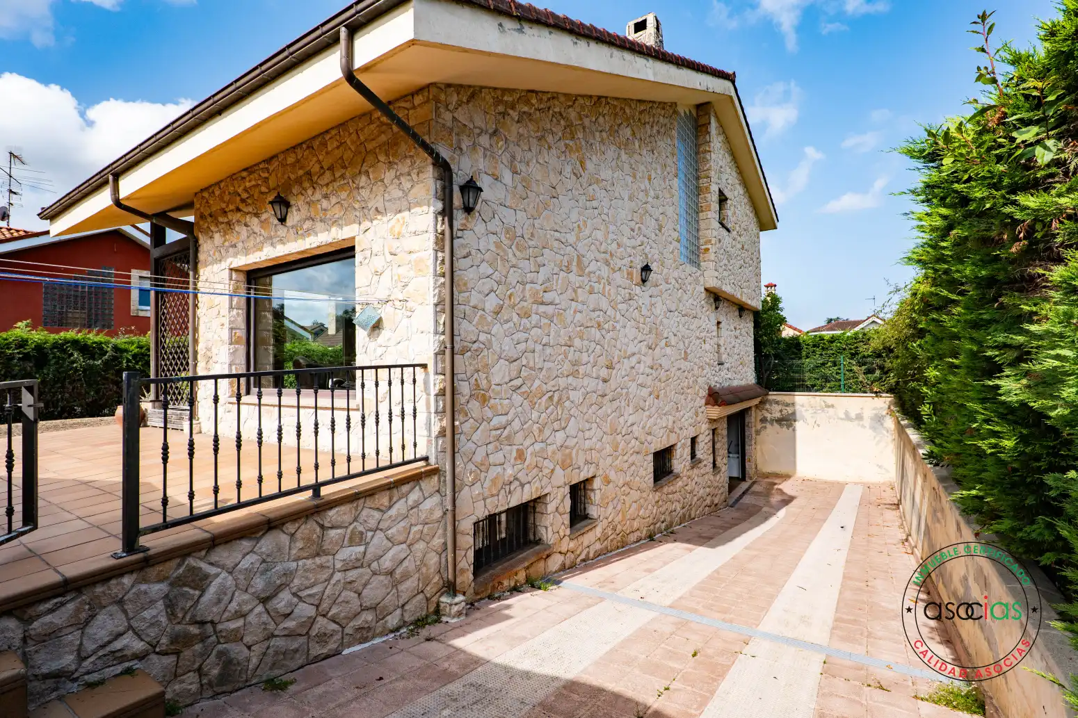 Vista exterior de Casa o chalet en venta en Gijón  con Calefacción, Terraza y Trastero