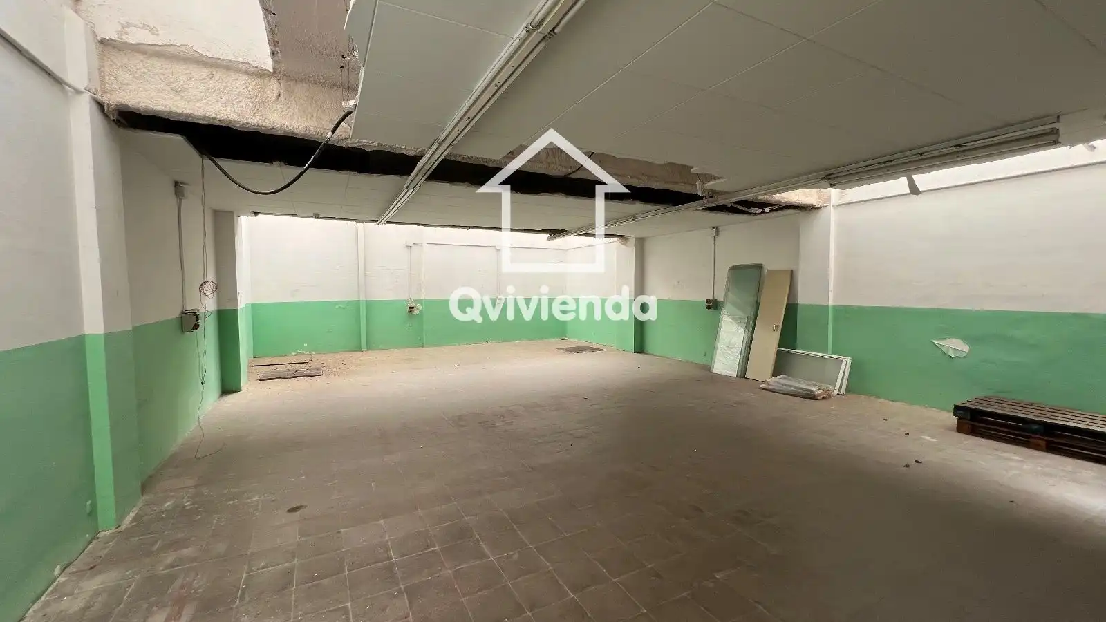 Local comercial en venta en Pau Claris, imagen 4