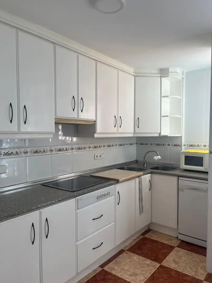 Wohnung mit Balkon zur Miete in Garbinet - Vistahermosa, imagen 11