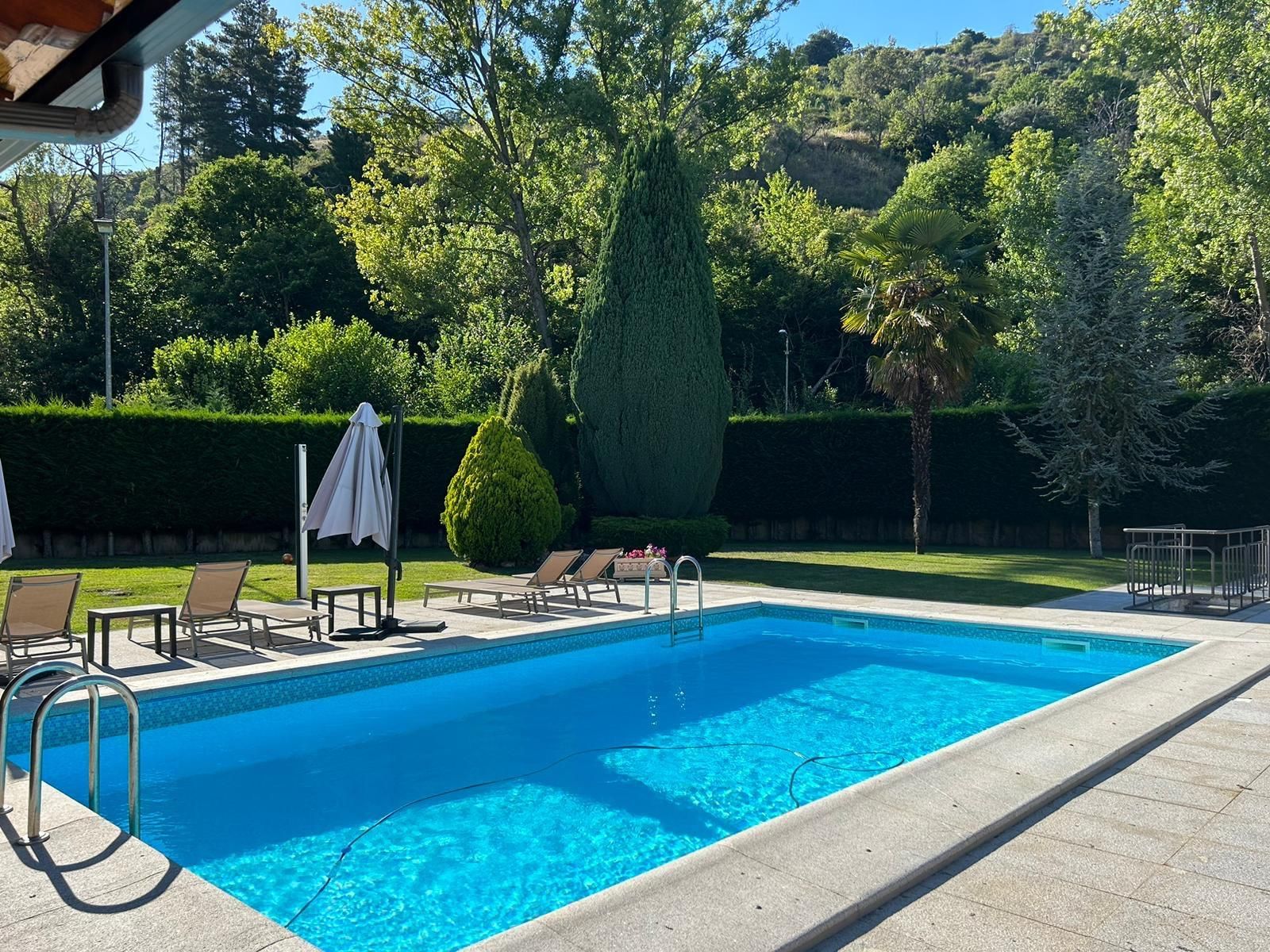 Swimming pool of House or chalet for sale in Ponferrada  with Private garden