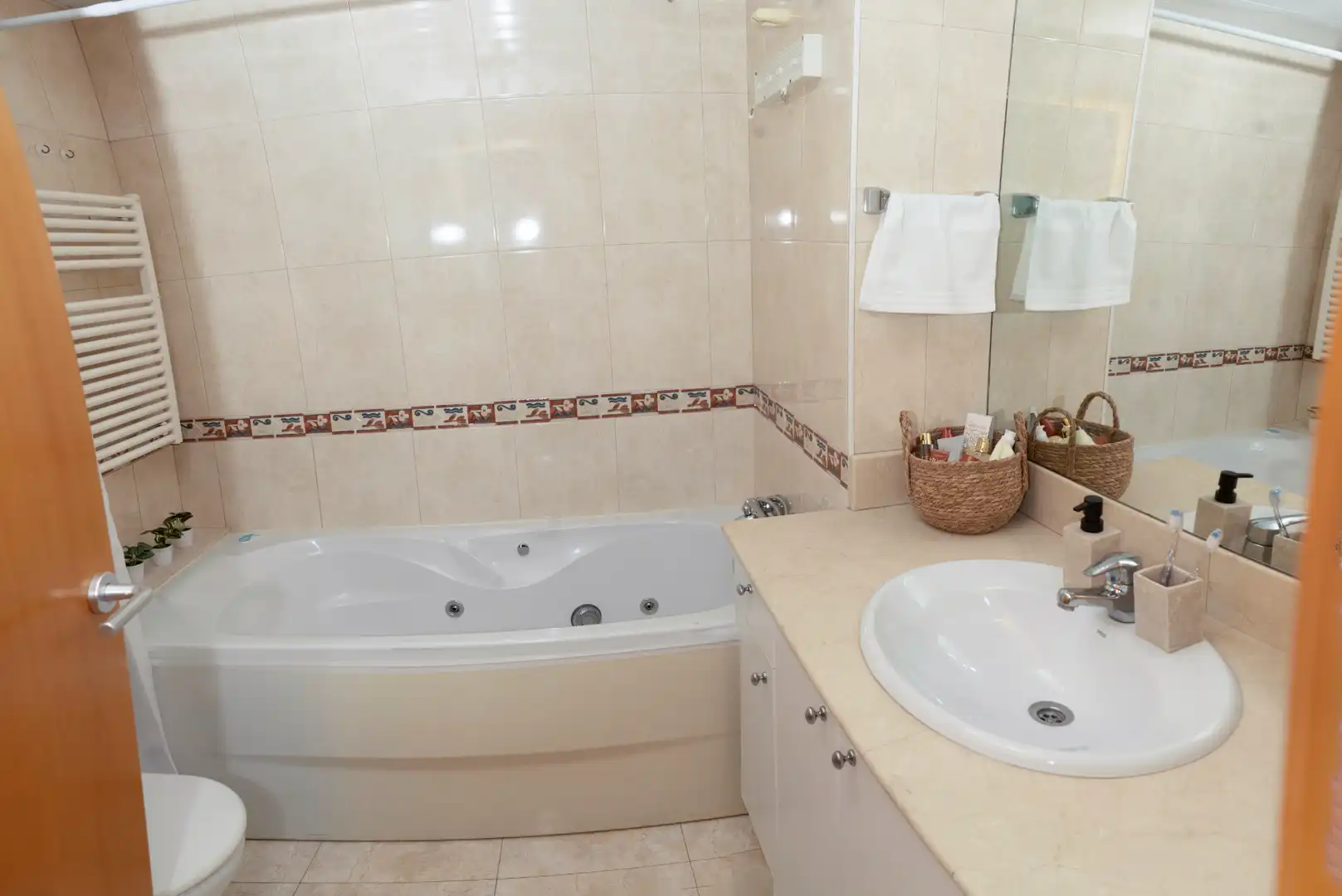 Baño de Piso en venta en Castellar del Vallès con Aire acondicionado, Calefacción y Trastero