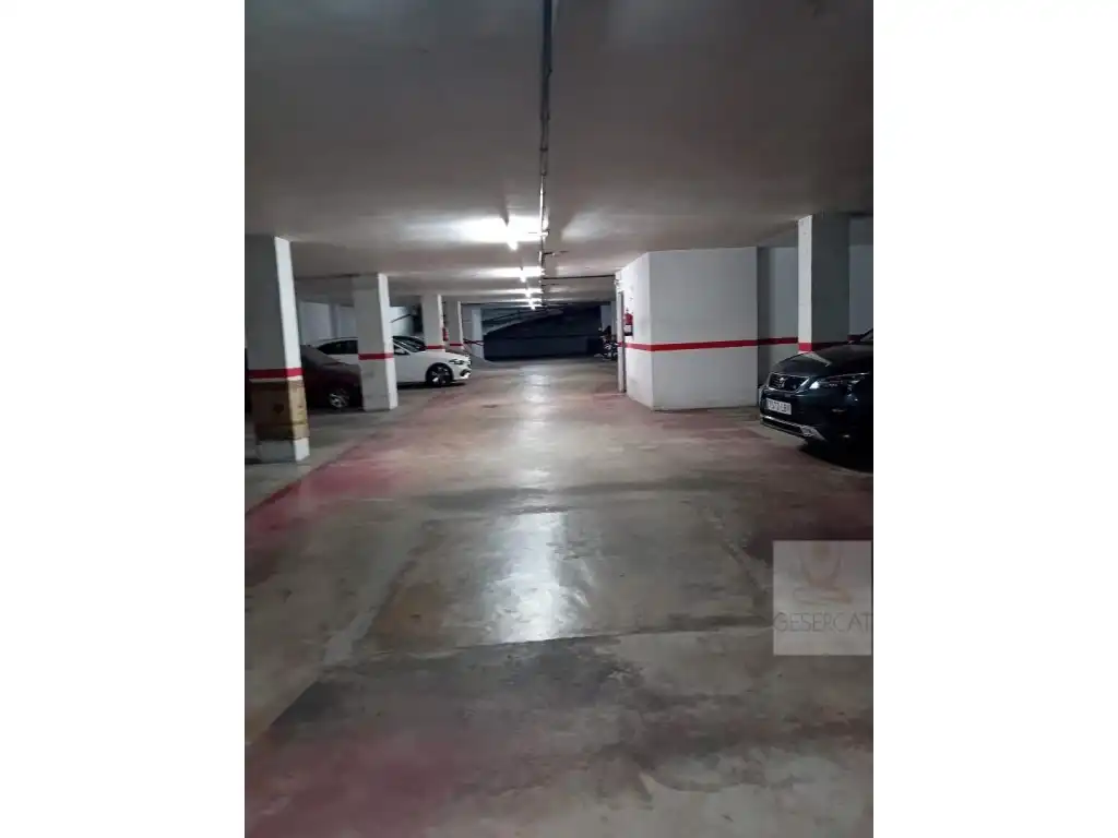 Parkplatz von Garage zum Verkauf in Rubí