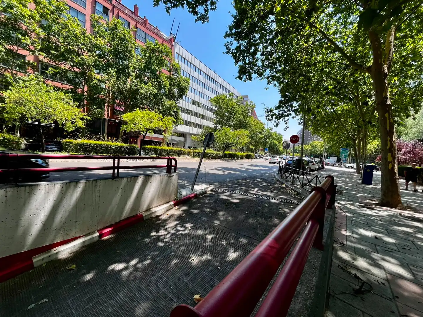 Vista exterior de Garaje en venta en Madrid