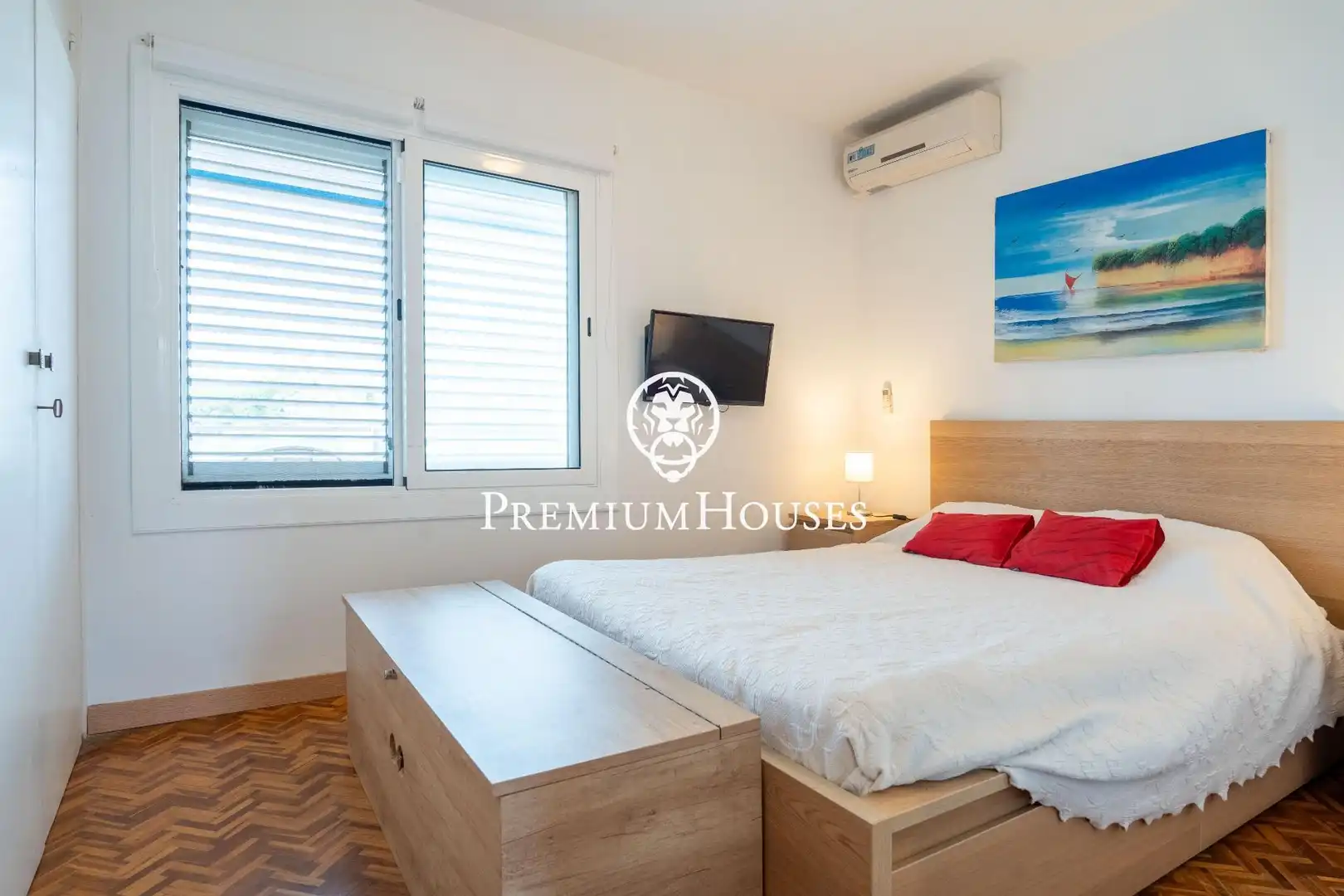 Schlafzimmer von Dachboden zum Verkauf in Gavà mit Heizung, Parkett und Terrasse