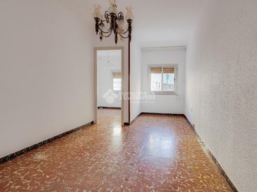 Piso en venta en Salut - Lloreda