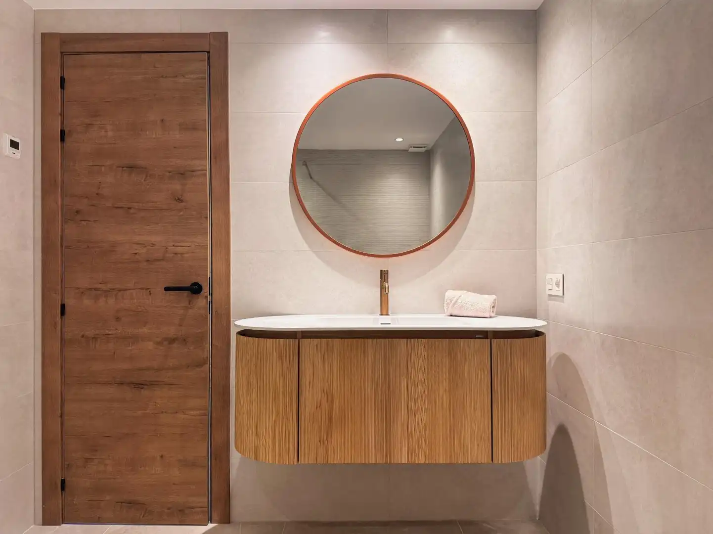 Bathroom of Detached homes for sale in Estepona  with Air Conditioner, Heating and Terrace