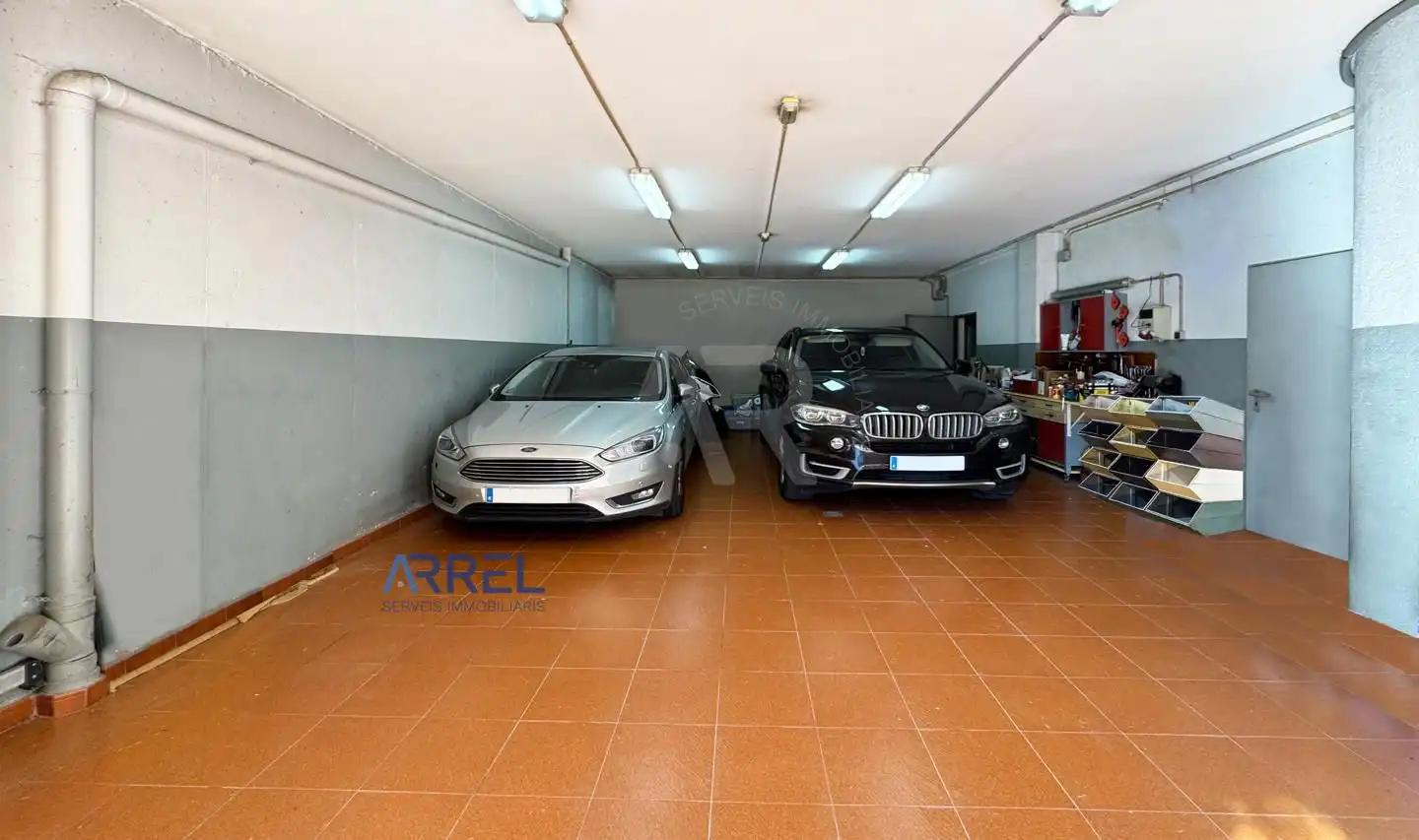 Parking de Casa o chalet en venta en Vallromanes con Jardín privado, Terraza y Piscina