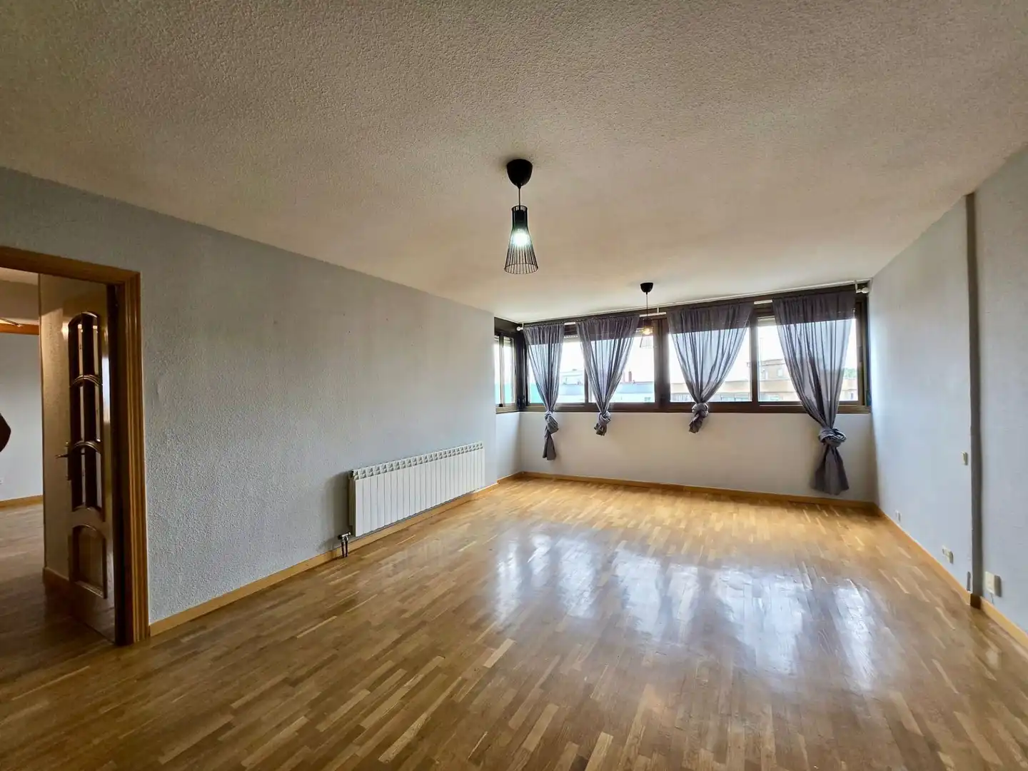 Sala d'estar de Pis en venda en Coslada amb Aire condicionat i Calefacció