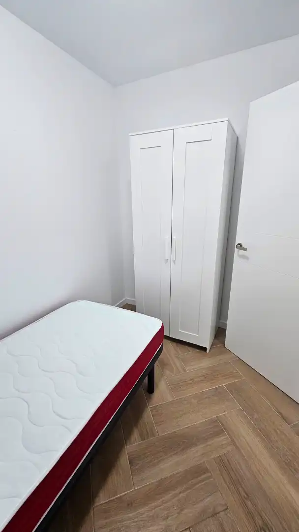 Dormitori de Casa o xalet en venda en La Algaba amb Aire condicionat, Calefacció i Moblat