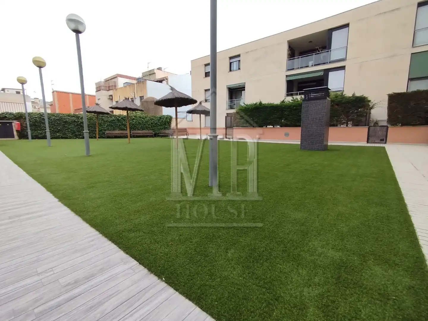 Terrace of Flat for sale in Badalona  with Heating, Storage room and Furnished