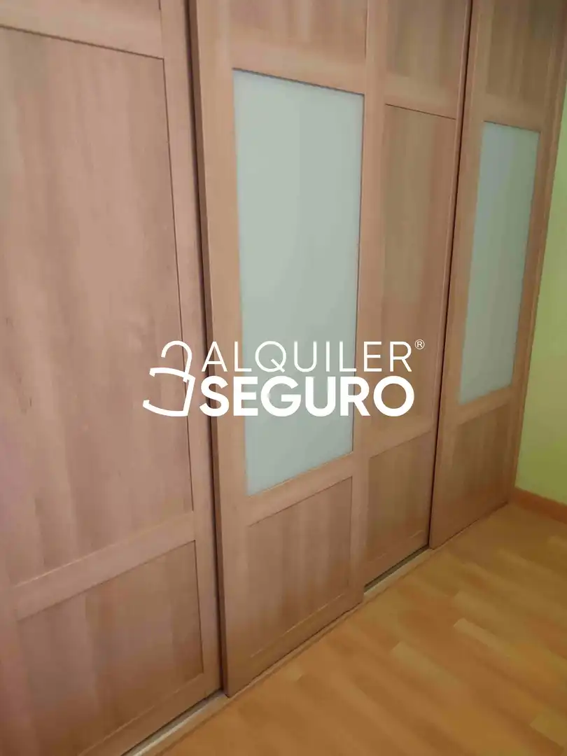 Piso de alquiler en Zaragoza con Aire acondicionado, Calefacción y Amueblado
