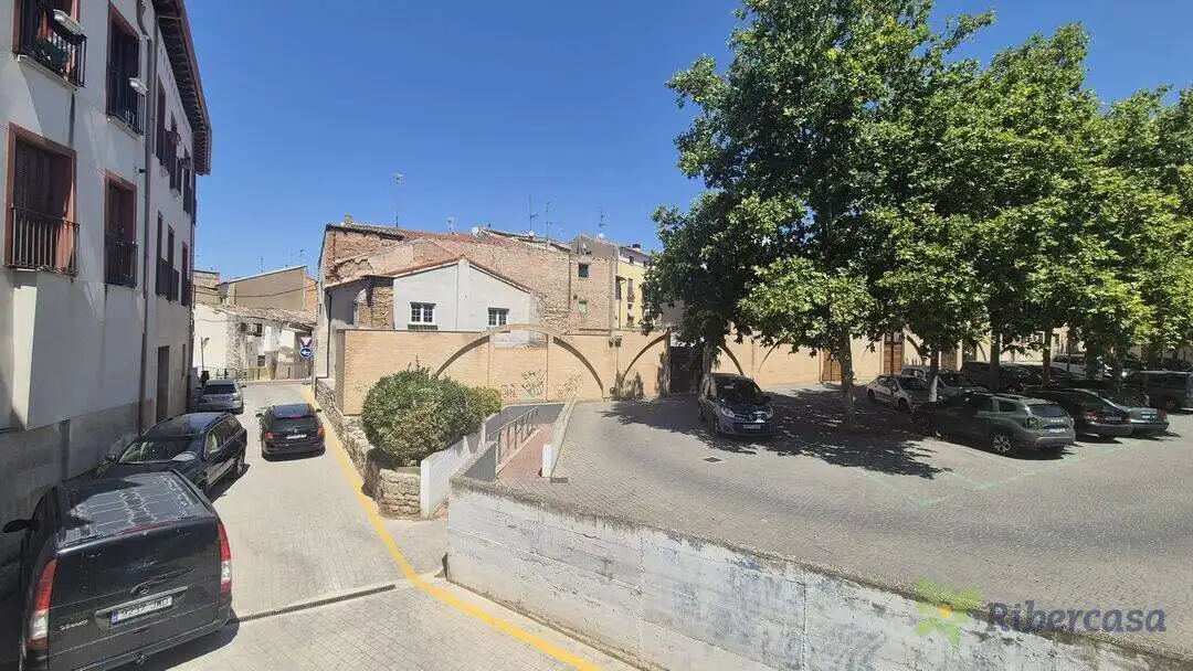 Aparcament de Casa o xalet en venda en Tudela amb Aire condicionat, Calefacció i Traster