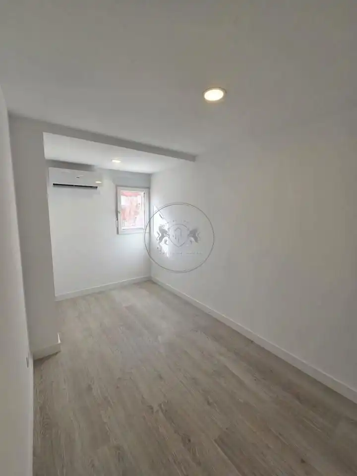 Bedroom of Flat for sale in Madrid  with Air Conditioner and Alarm