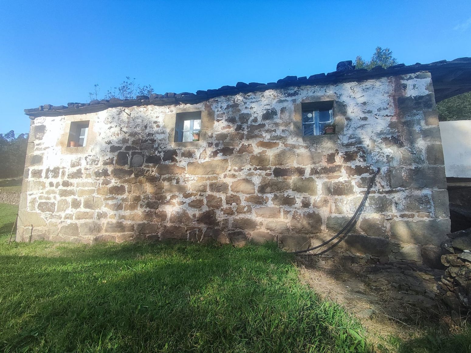 Exterior view of House or chalet for sale in Vega de Pas  with Private garden and Terrace