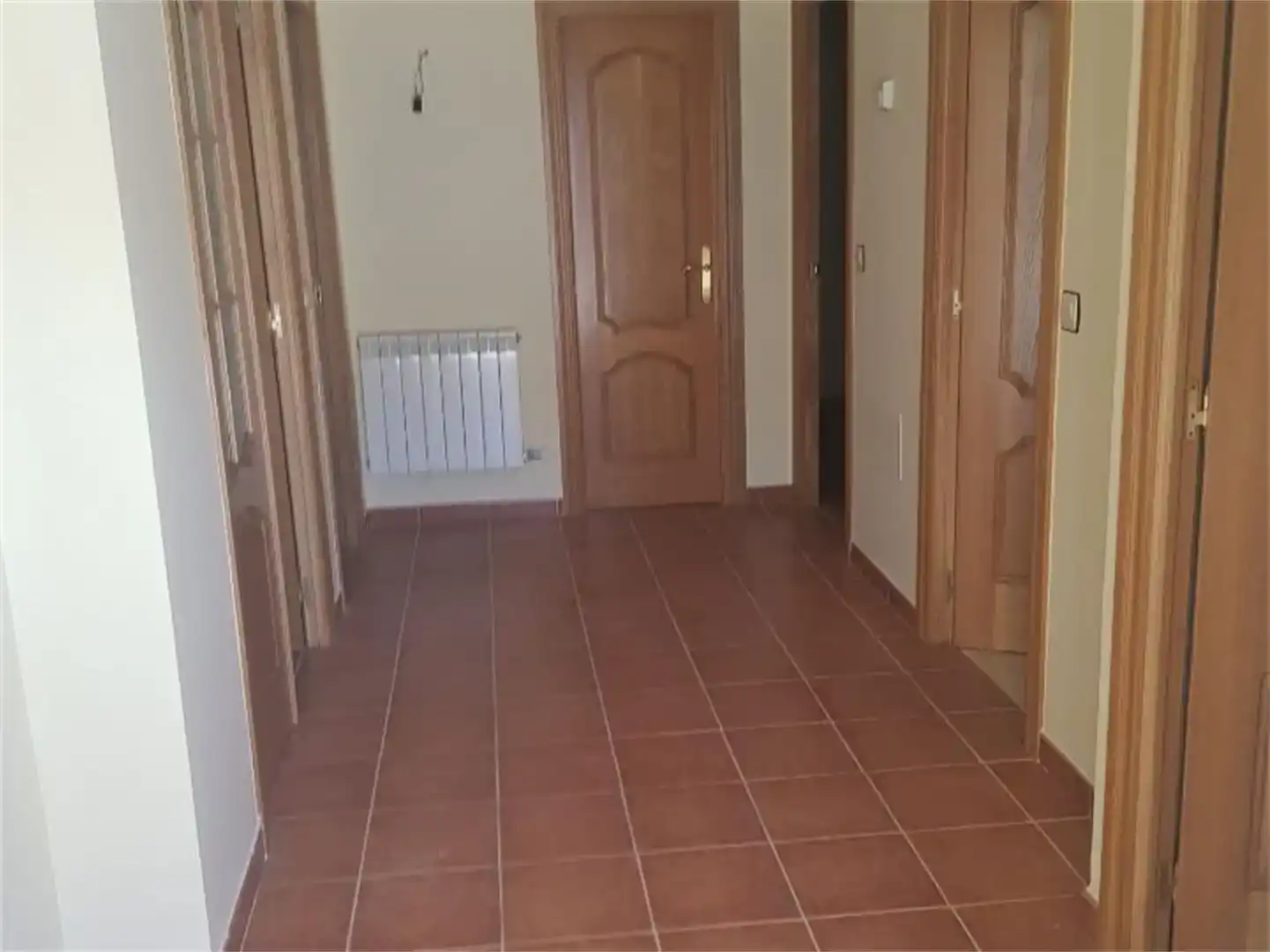 Casa adosada en venda en Molezuelas de la Carballeda amb Balcó