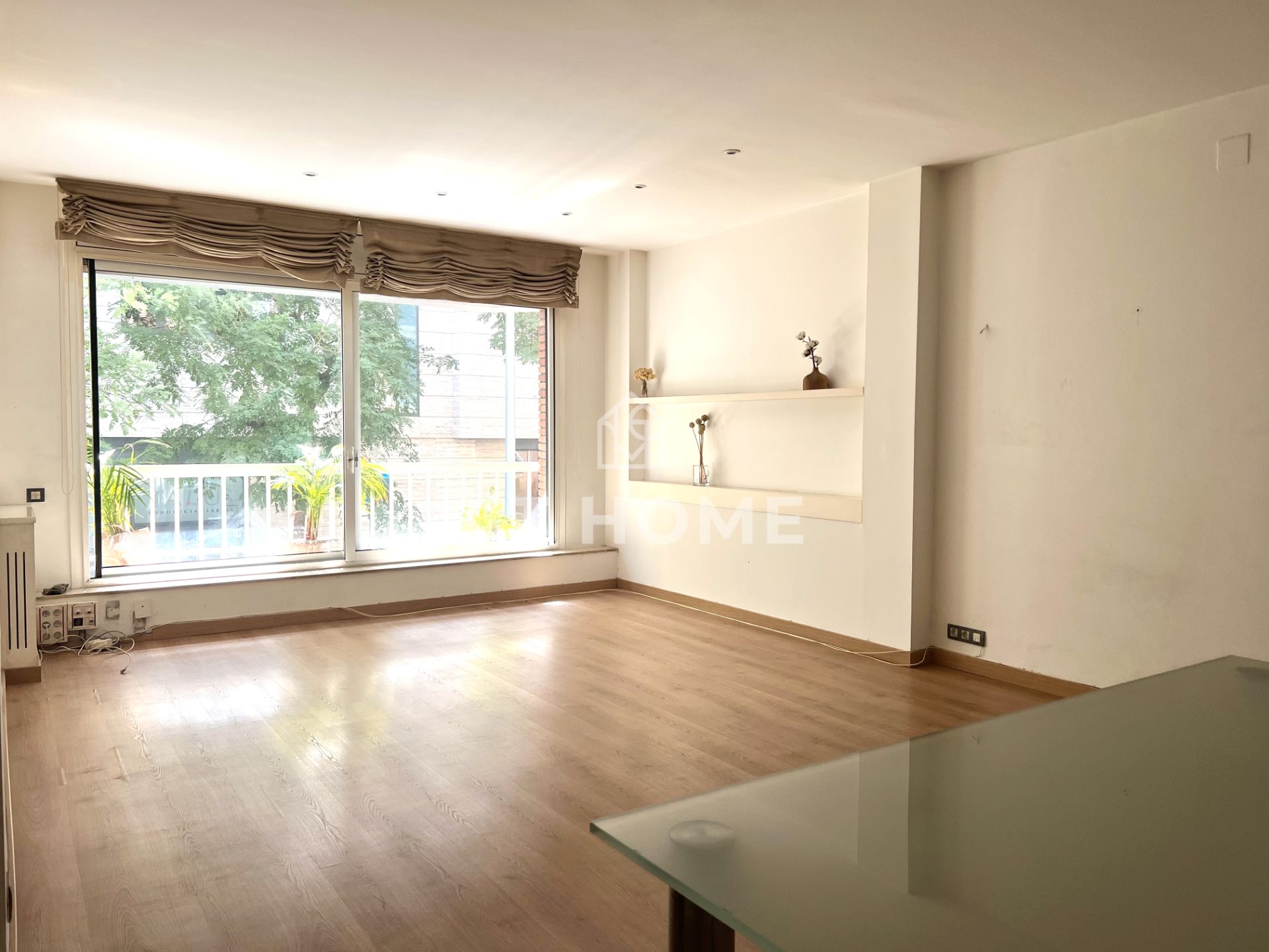 Living room of Flat for sale in  Barcelona Capital  with Heating and Parquet flooring