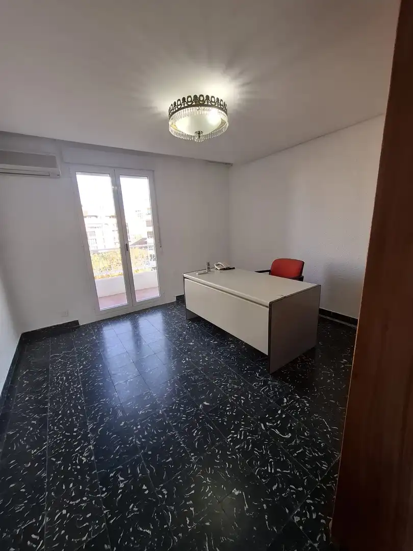 Büro zur Miete in Gran Vía de Ramón y Cajal, Arrancapins