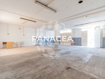 Nave industrial in vendita a Puebla de Vícar