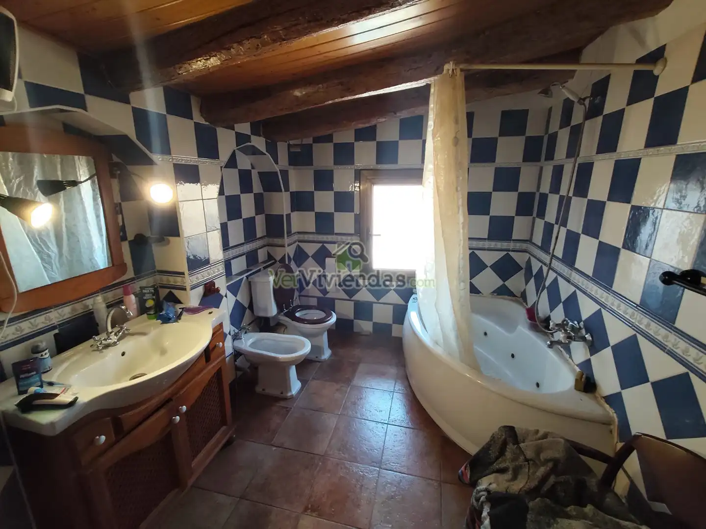 Baño de Casa adosada en venta en Sant Esteve Sesrovires, Barcelona