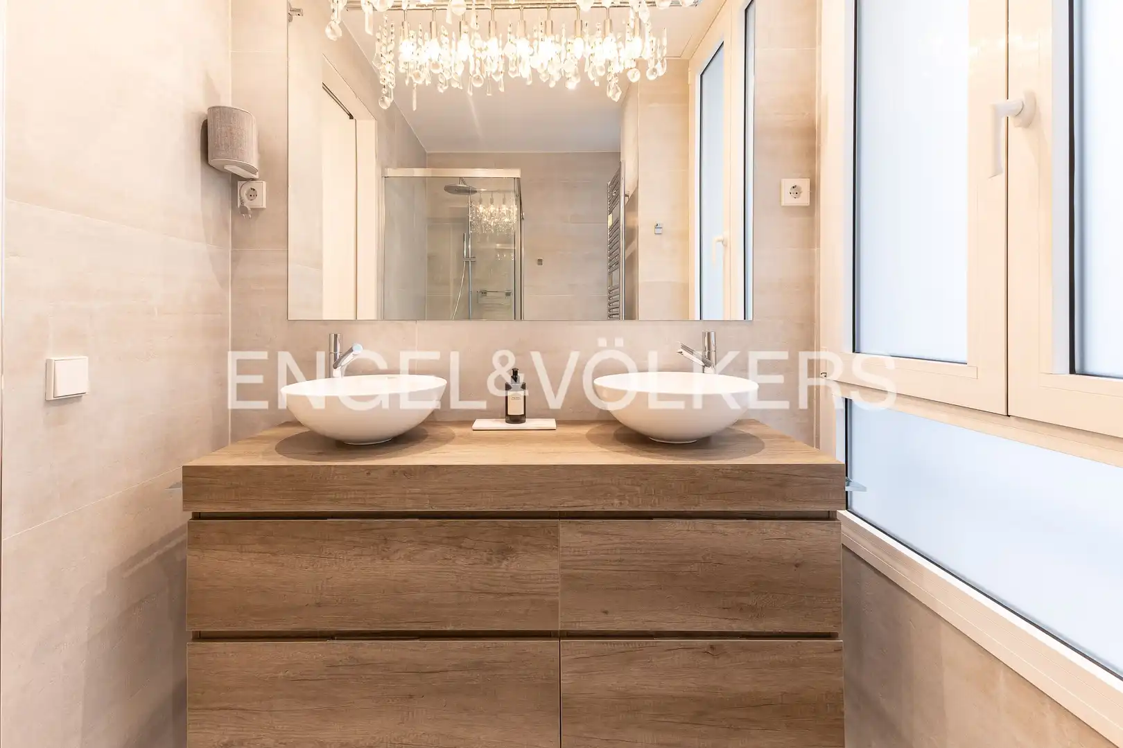 Baño de Piso en venta en Madrid con Aire acondicionado, Calefacción y Parquet