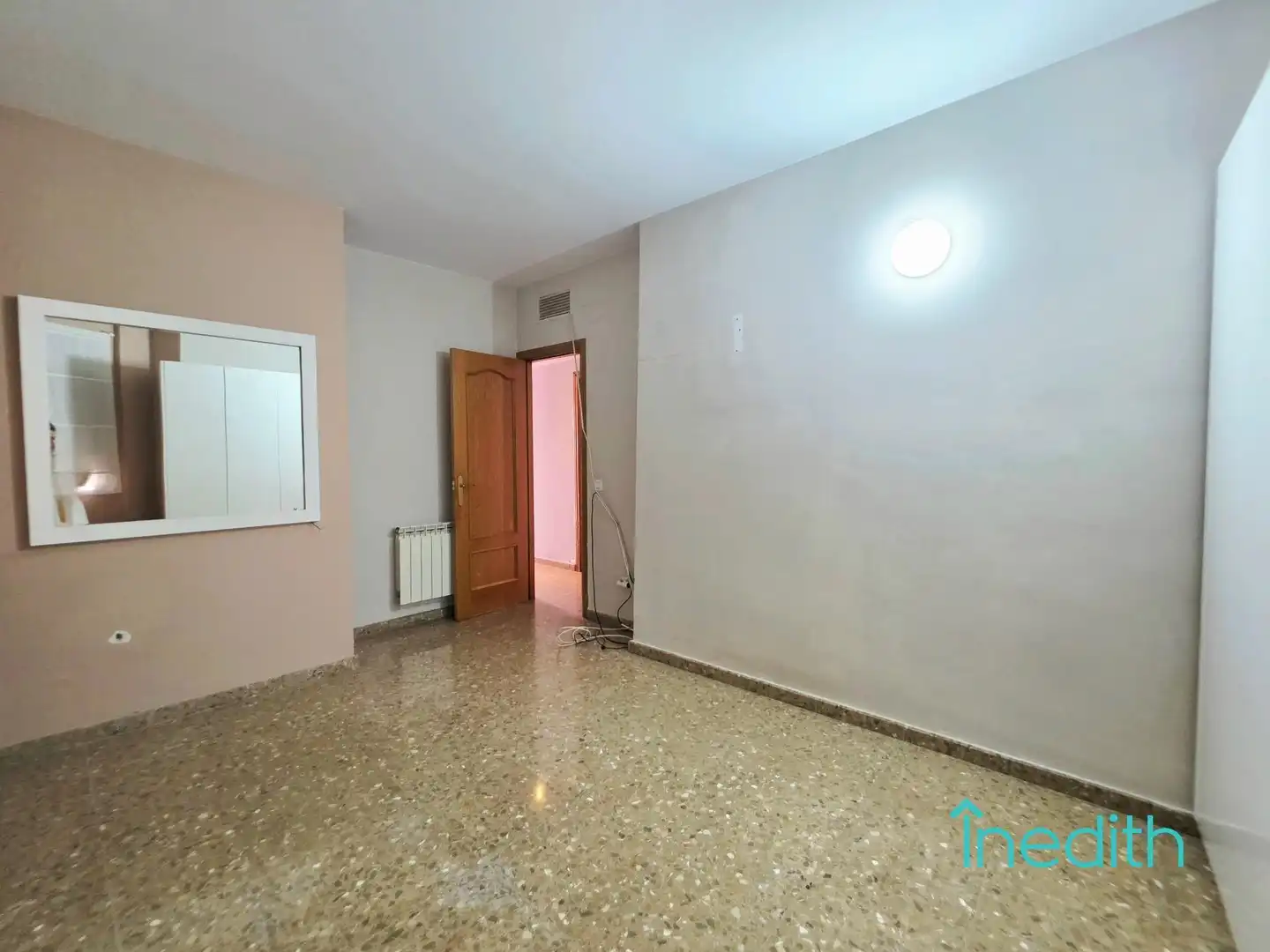Habitación de Piso en venta en Viladecans con Aire acondicionado, Calefacción y Terraza