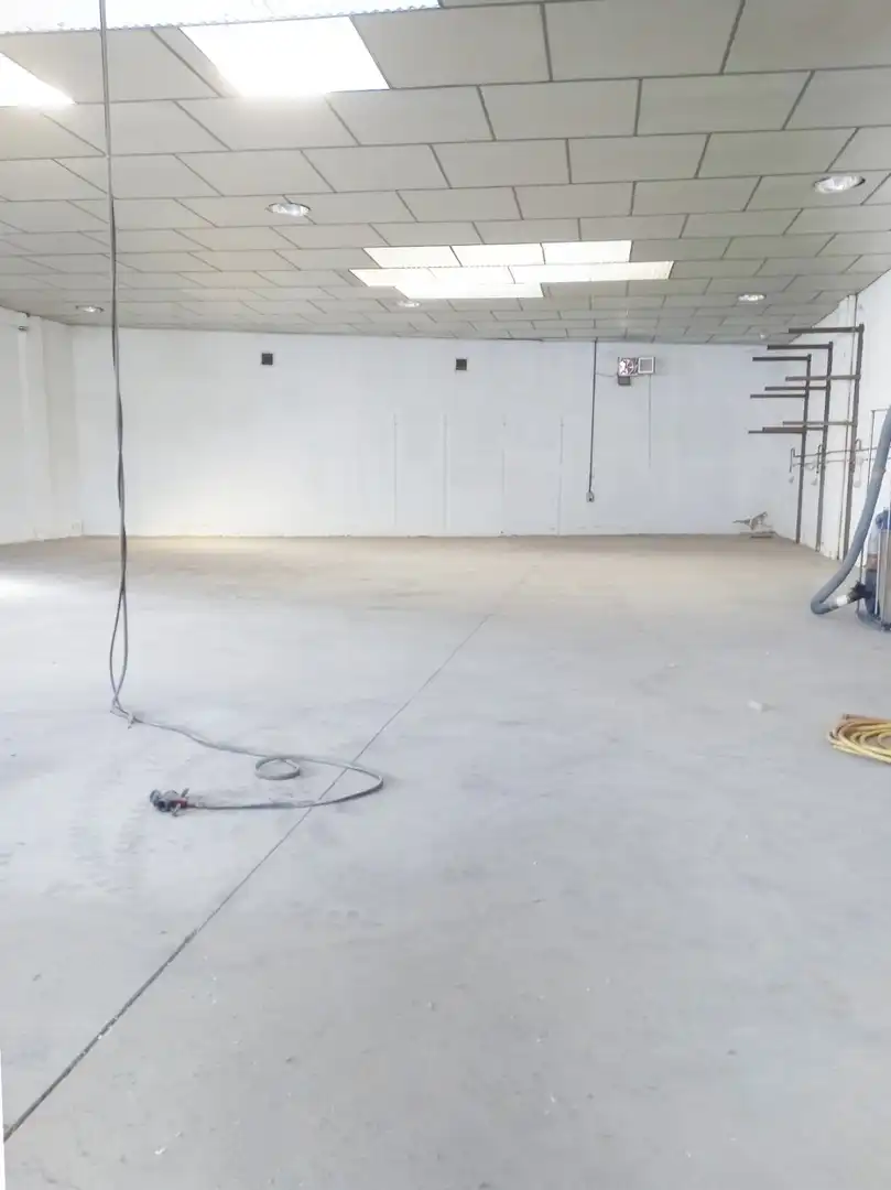 Industrial buildings for sale in Encinas de Abajo