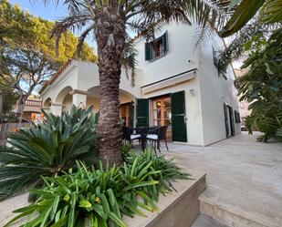 Vista exterior de Casa adosada en venda en Llucmajor amb Jardí privat, Terrassa i Traster