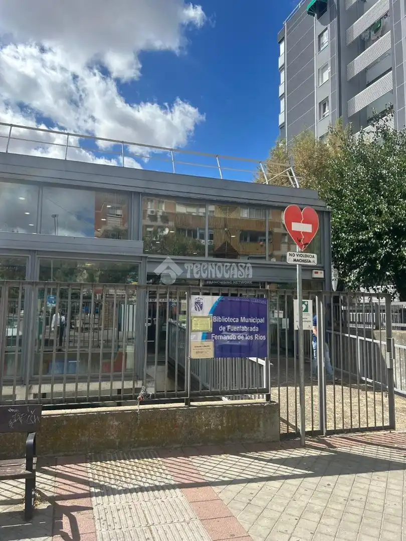 Vista exterior de Piso en venta en Fuenlabrada