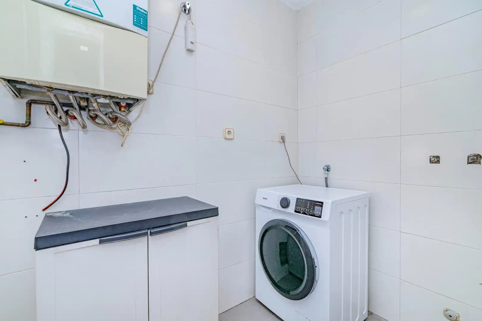 Bathroom of Detached homes for sale in Granada  with Air Conditioner, Terrace and Furnished
