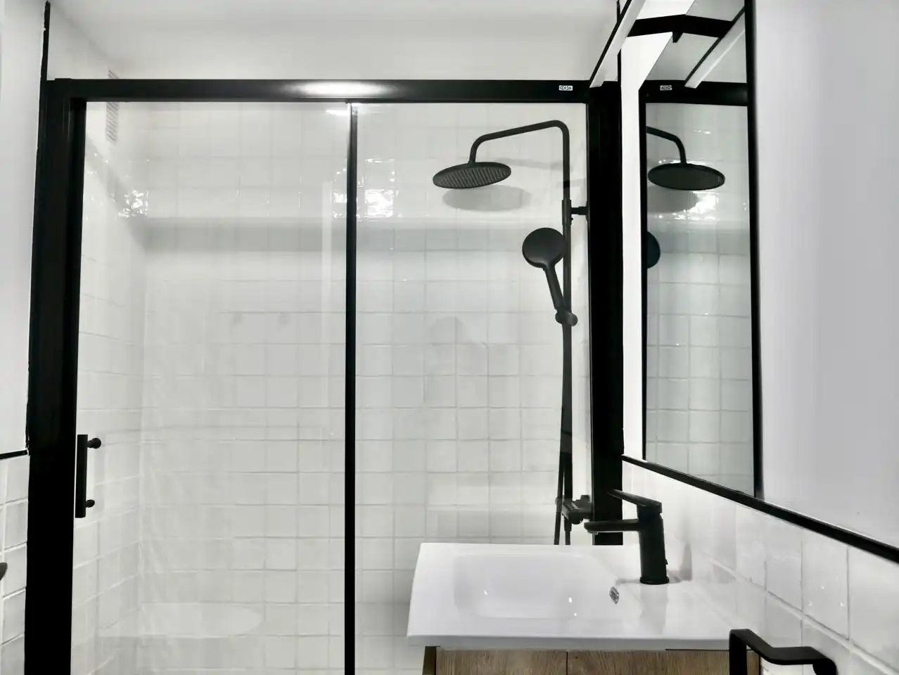 Baño de Piso de alquiler en Sevilla con Aire acondicionado, Calefacción y Terraza