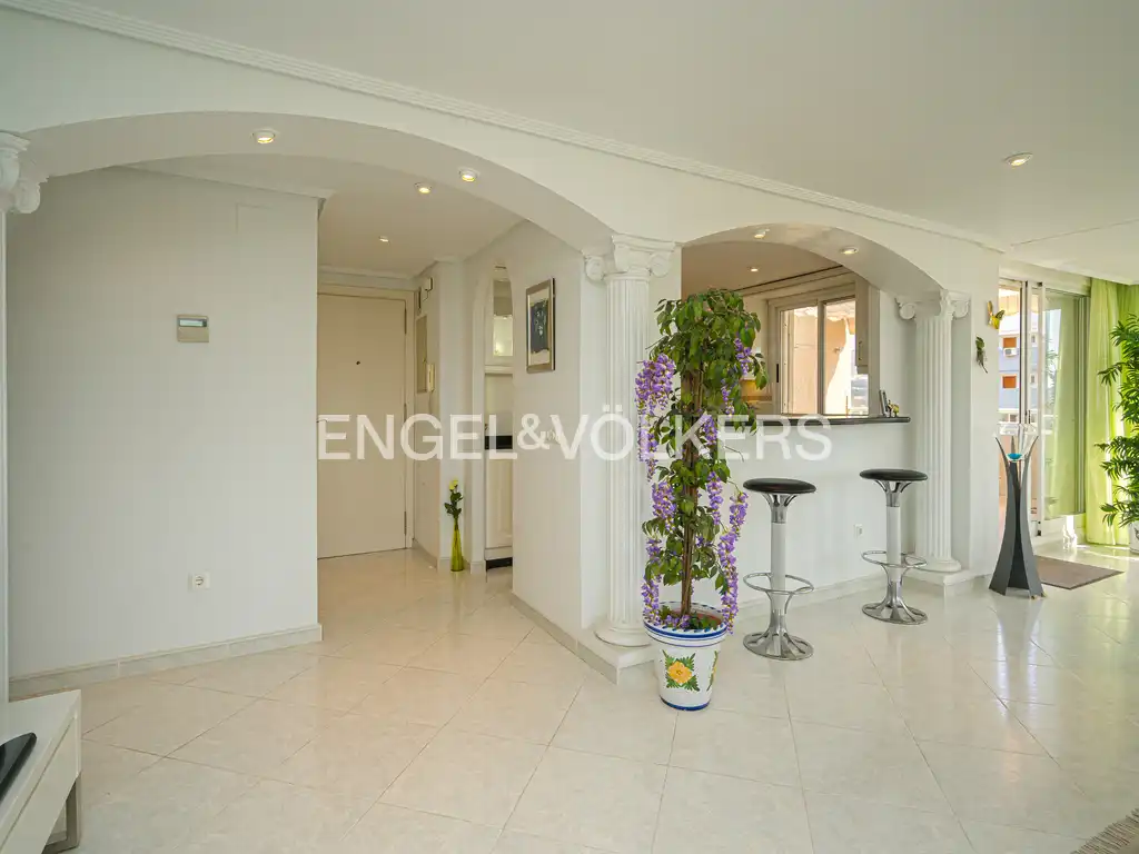 Penthouse with pool for sale in La Cala de Villajoyosa, imagen 7