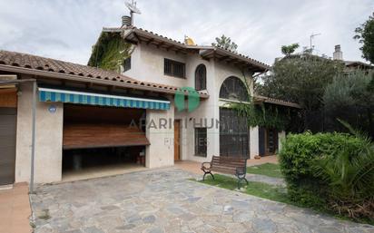 Jardí de Casa o xalet en venda en Sant Cugat del Vallès amb Aire condicionat, Calefacció i Jardí privat