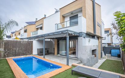 Swimming pool of Single-family semi-detached for sale in Espartinas  with Air Conditioner, Heating and Terrace