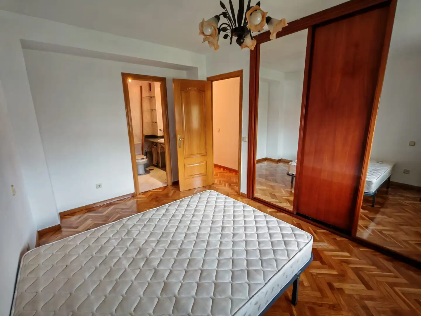 Bedroom of Flat for sale in Móstoles  with Heating, Parquet flooring and Terrace