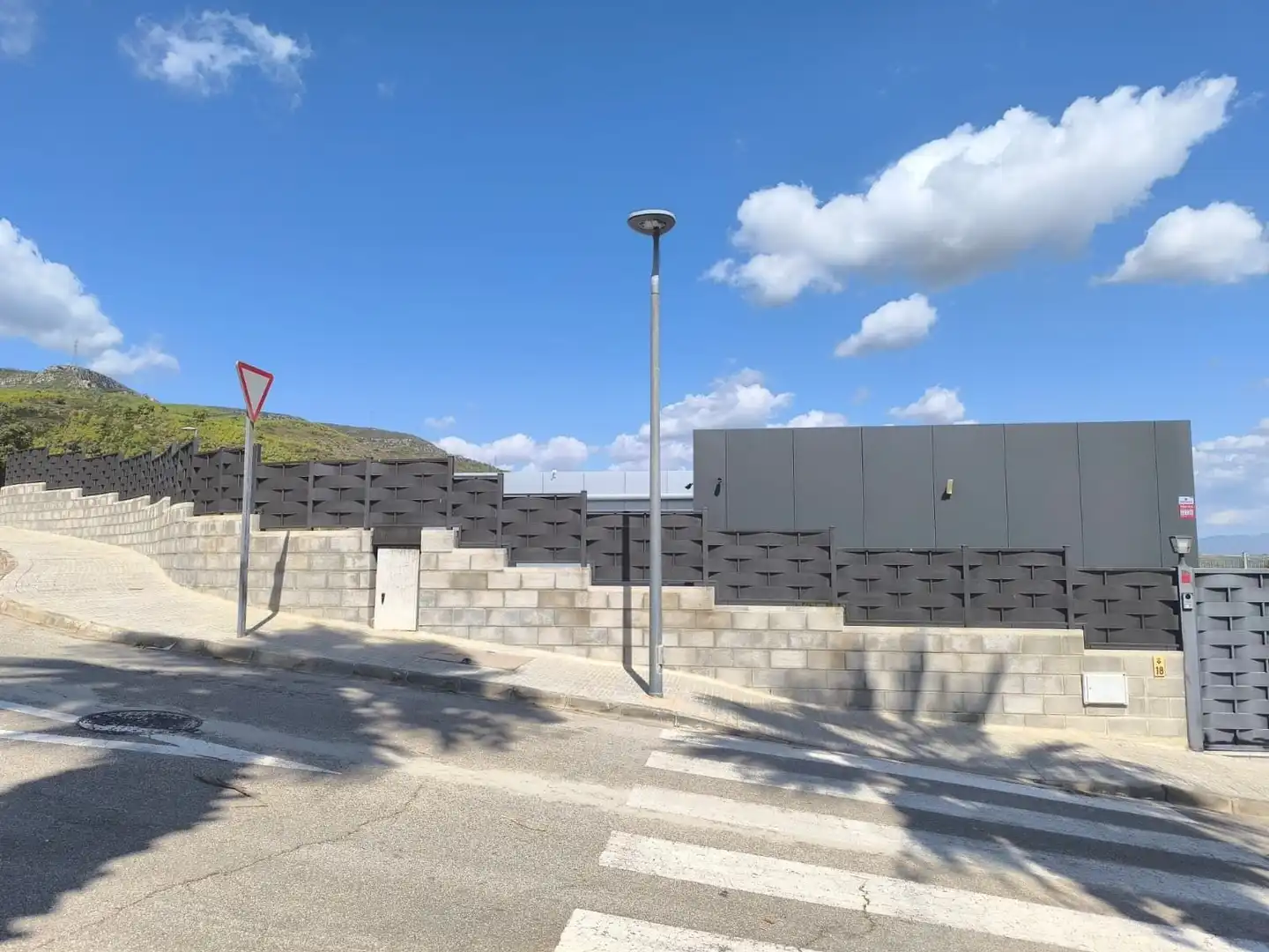 Casa amb jardí en venda a Avinguda de les comarques 18, imagen 2