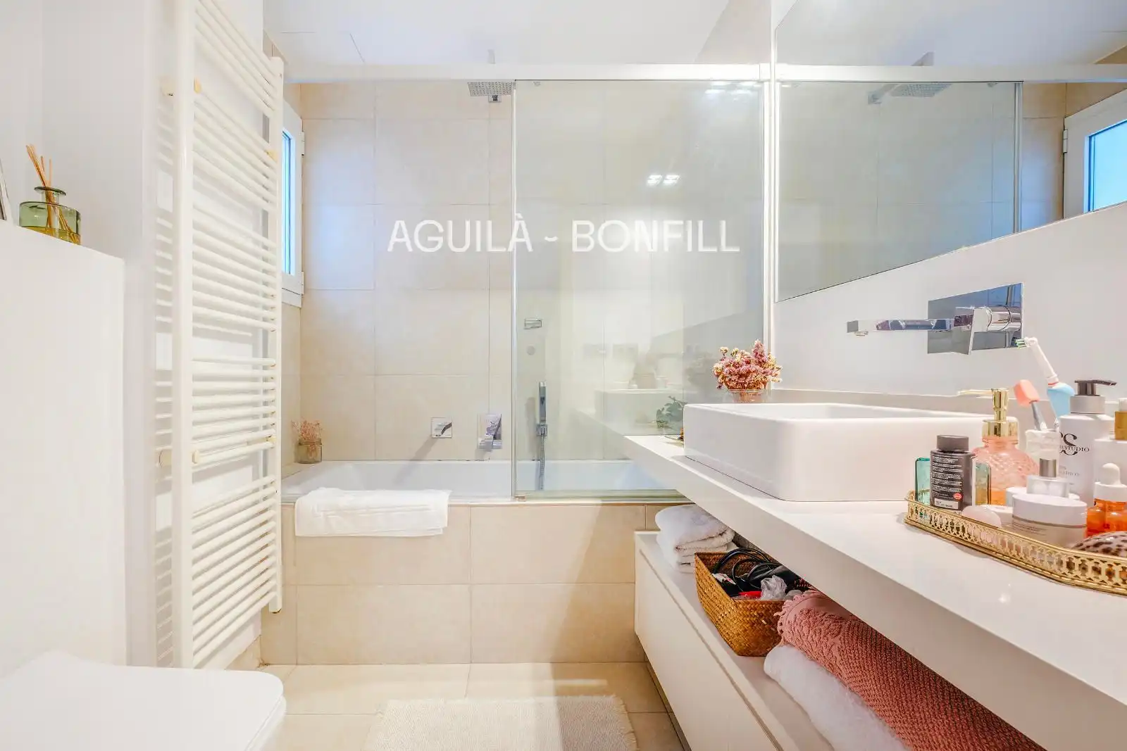 Baño de Ático en venta en Barcelona con Aire acondicionado, Calefacción y Parquet
