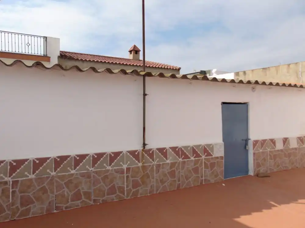 Vista exterior de Casa o chalet en venta en Alcolea del Río con Aire acondicionado, Calefacción y Terraza
