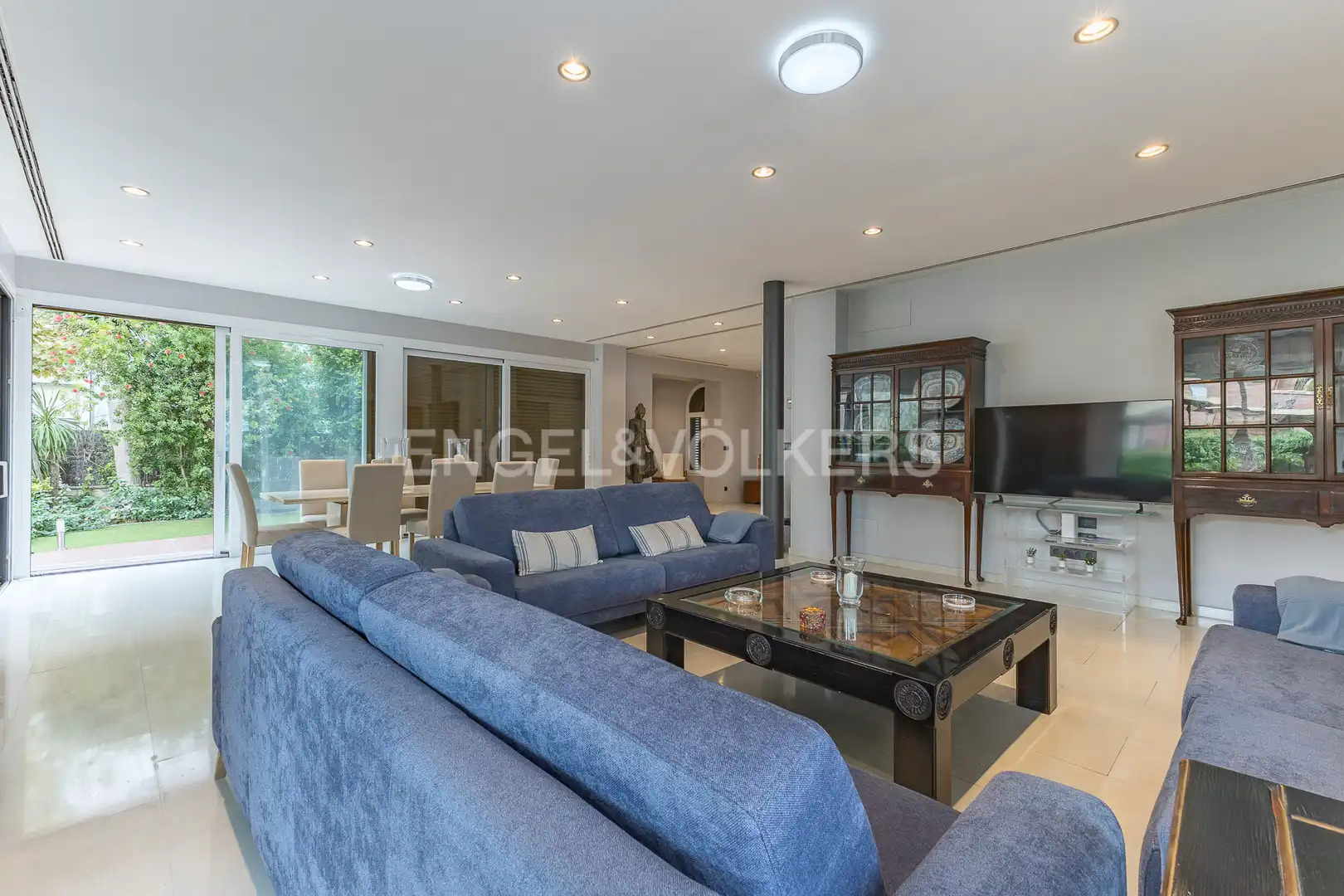 Sala d'estar de Casa o xalet en venda en Calafell amb Aire condicionat, Calefacció i Jardí privat