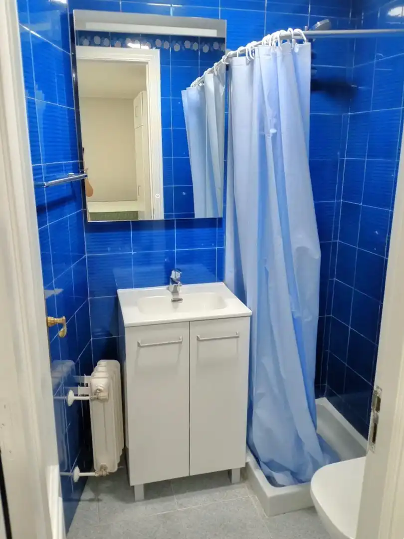 Bany de Estudi de lloguer en Oviedo  amb Moblat