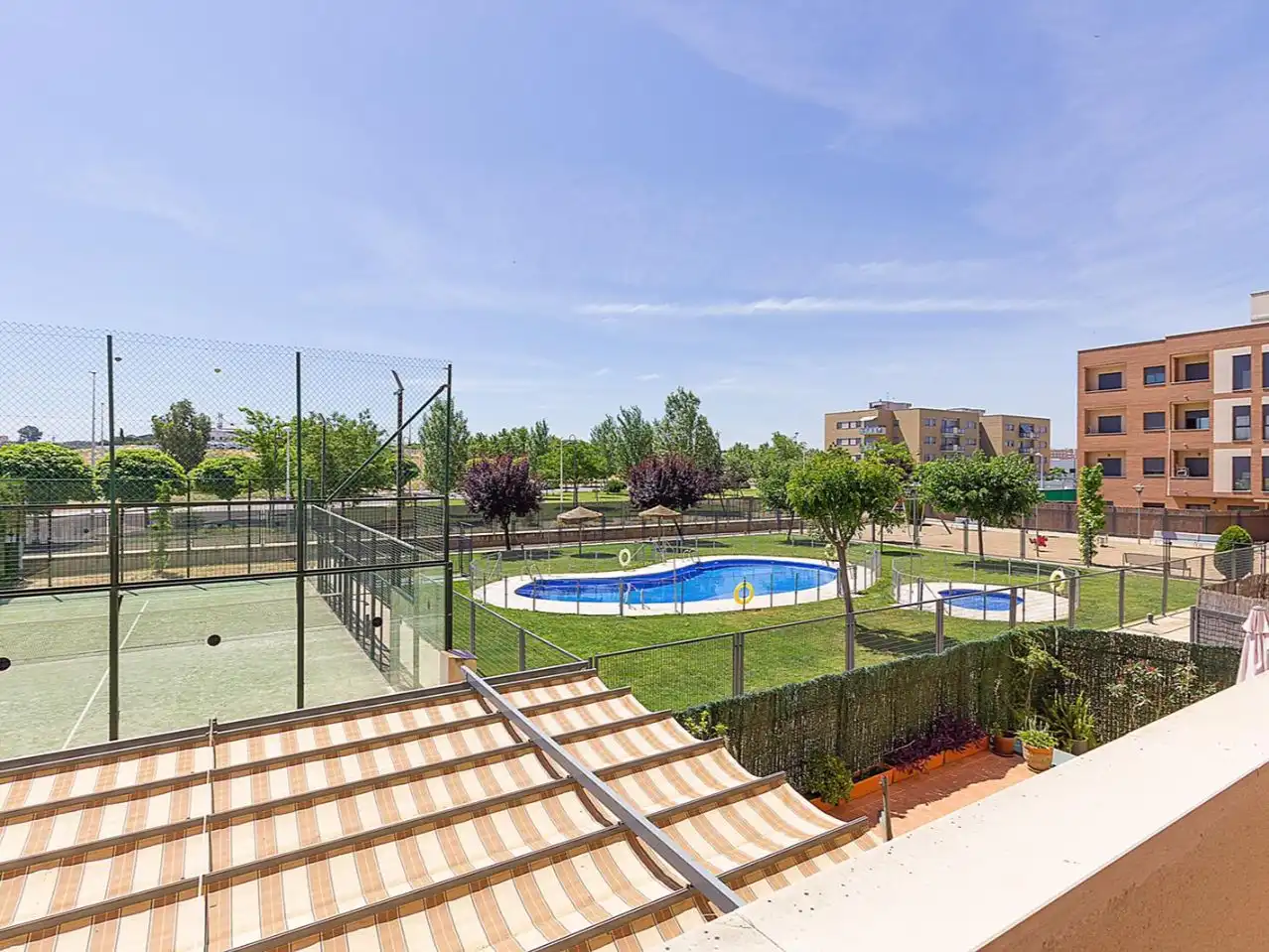Swimming pool of Flat for rent in Este